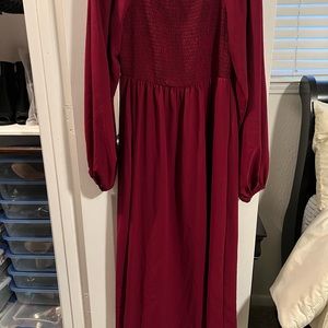 Shoulder vintage square neck smocked maxi dress.